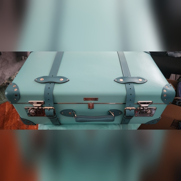 Tiffany & Co. Handbags - Tiffany & Co. X Globetrotter 25" Trolley Suitcase